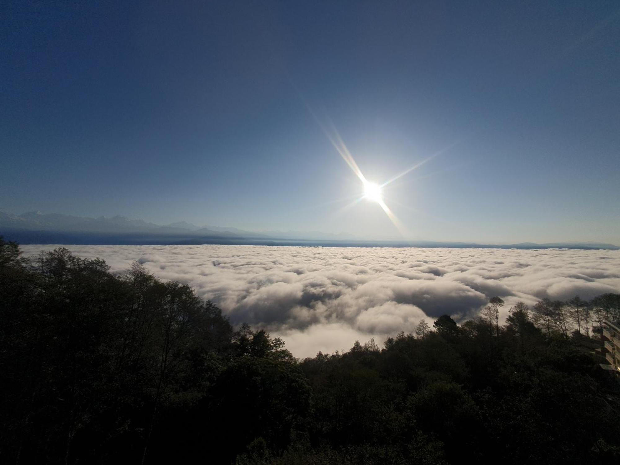 Hotel Chautari Pvt Ltd Nagarkot Zewnętrze zdjęcie