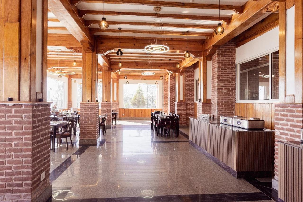 Hotel Chautari Pvt Ltd Nagarkot Zewnętrze zdjęcie