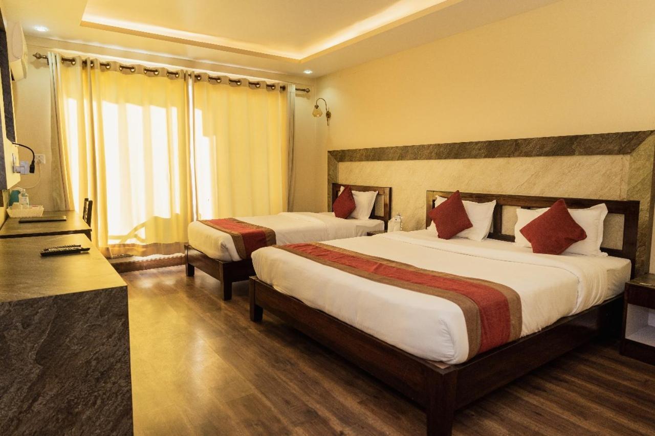 Hotel Chautari Pvt Ltd Nagarkot Zewnętrze zdjęcie