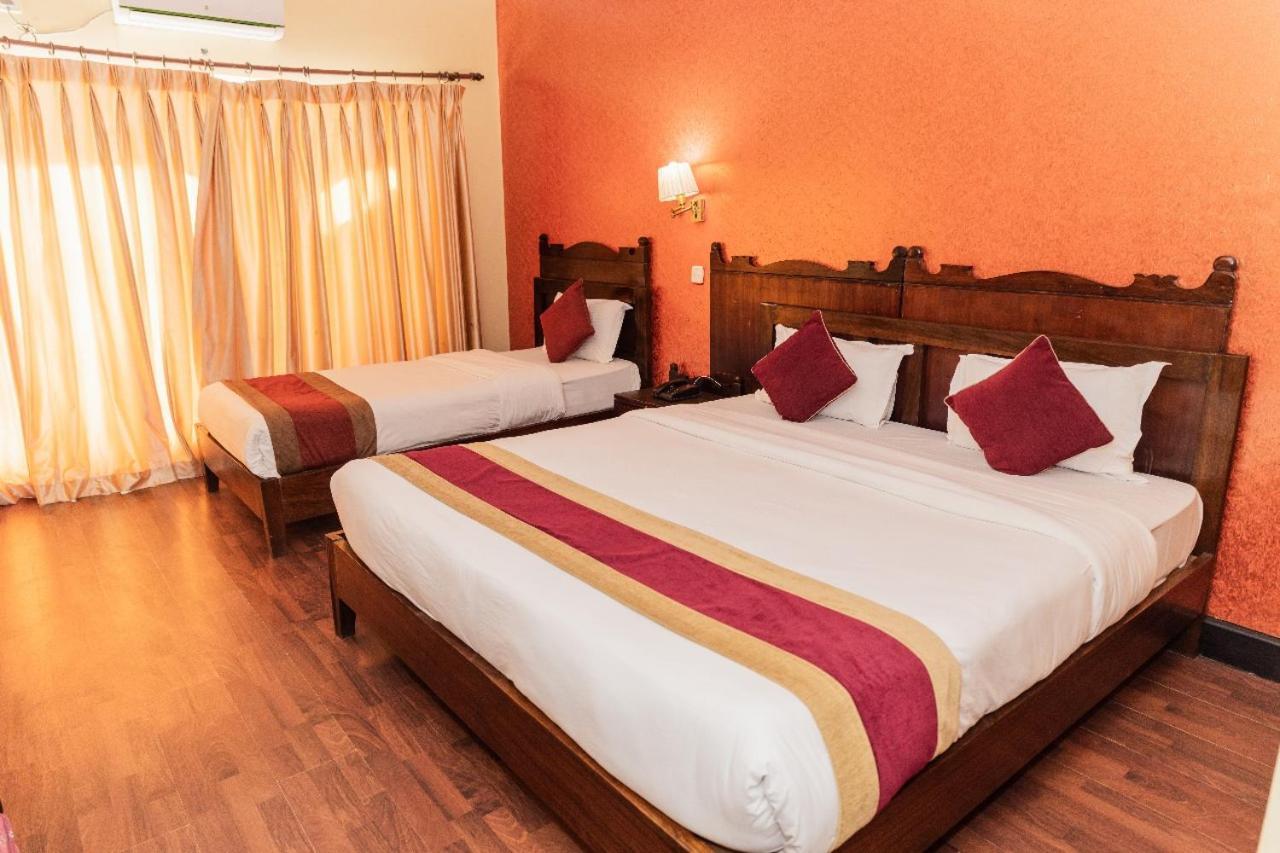Hotel Chautari Pvt Ltd Nagarkot Zewnętrze zdjęcie