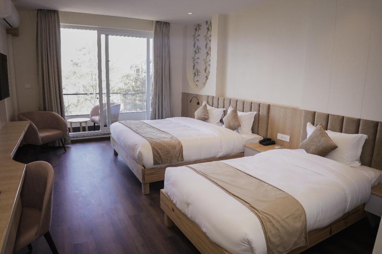 Hotel Chautari Pvt Ltd Nagarkot Zewnętrze zdjęcie