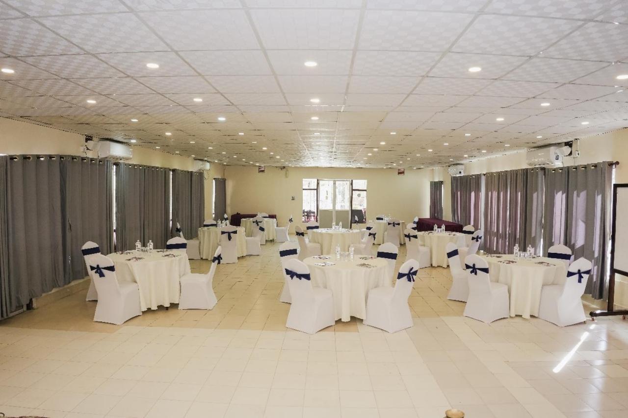 Hotel Chautari Pvt Ltd Nagarkot Zewnętrze zdjęcie